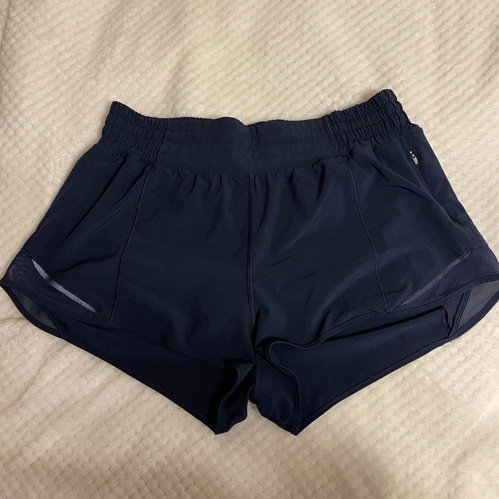 Lululemon high rise hotty hot shorts